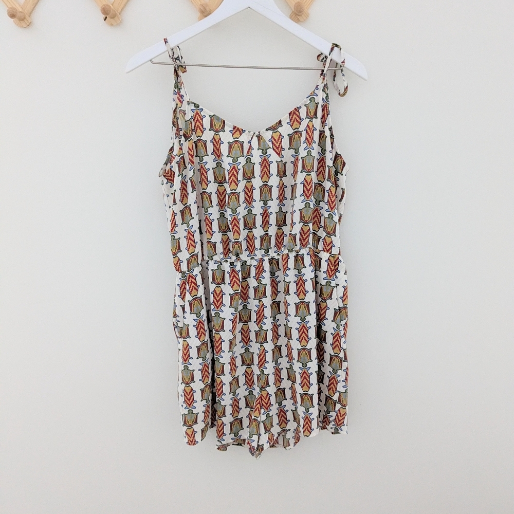 BCBG Fish Turtle Romper Size Large